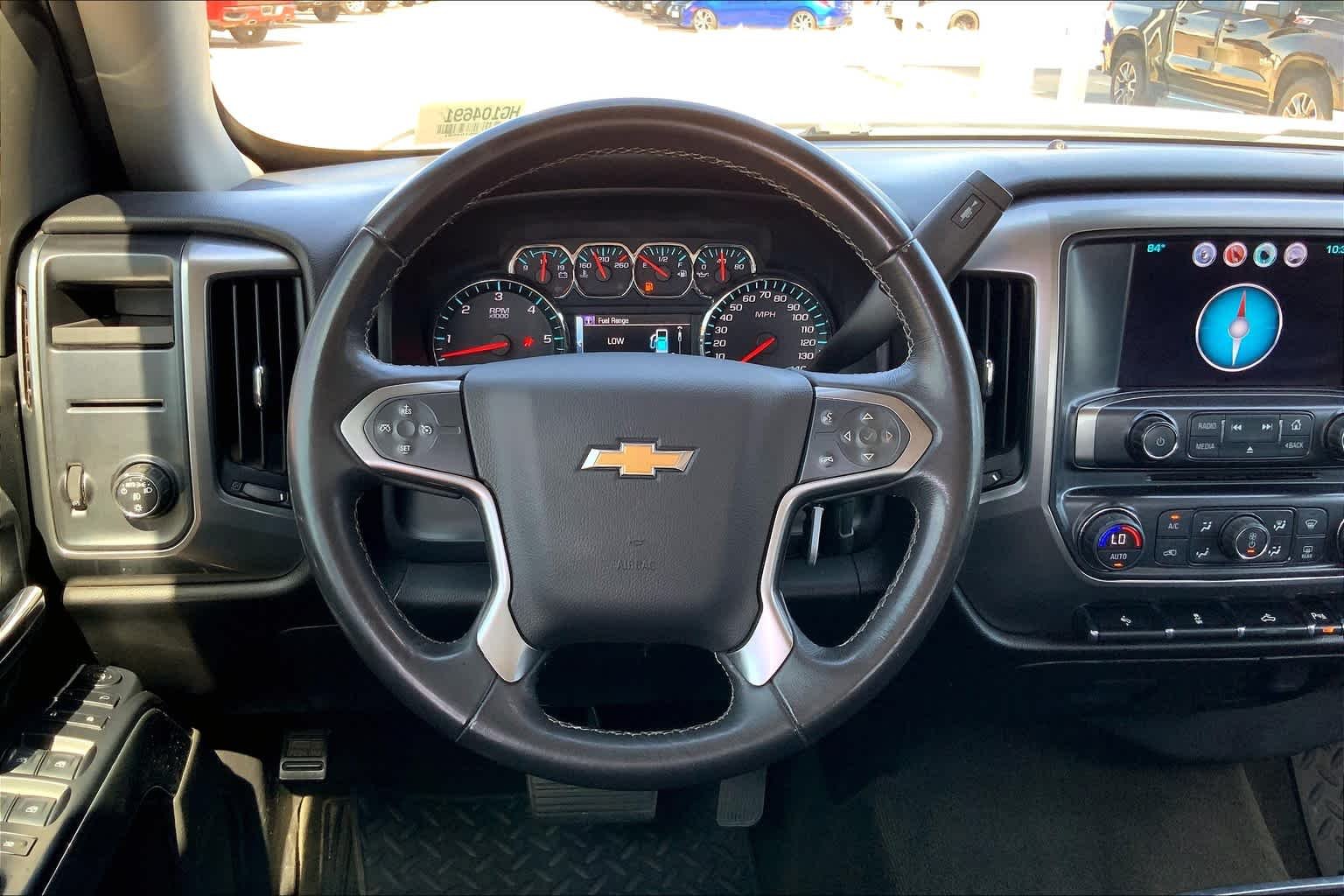 Used 2017 Summit White Chevrolet LT image 6