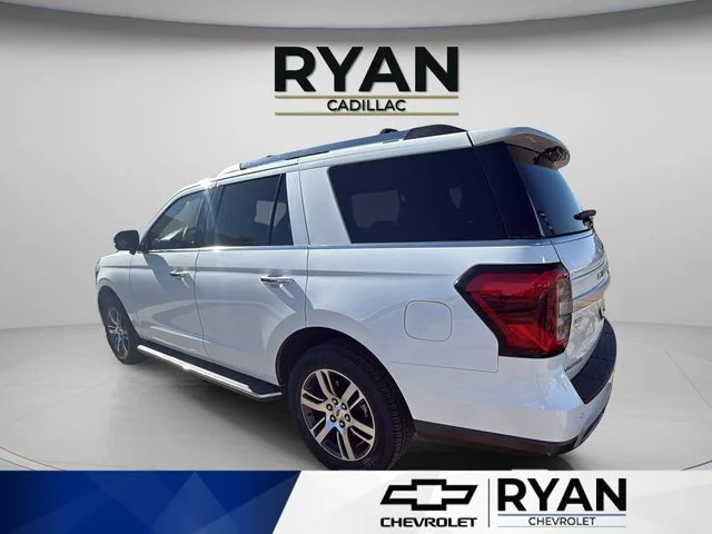 Used 2023 White Ford Limited image 7