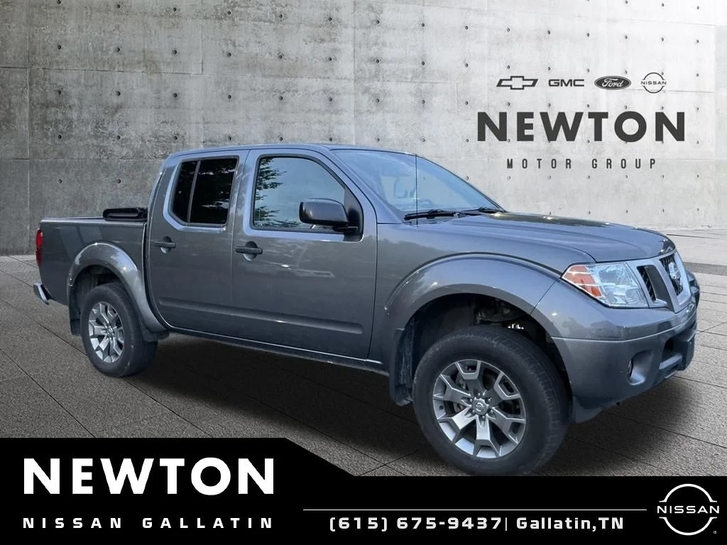 2020 Nissan Frontier SV Crew Cab 4X4 SWB's photo