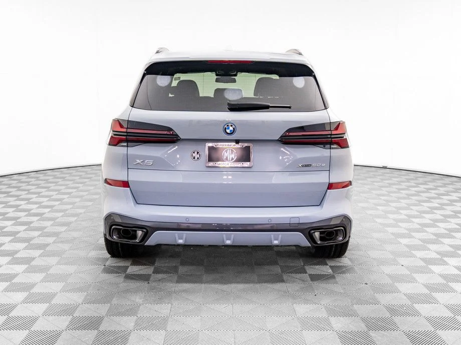 New 2026 Gray BMW xDrive50e image 5