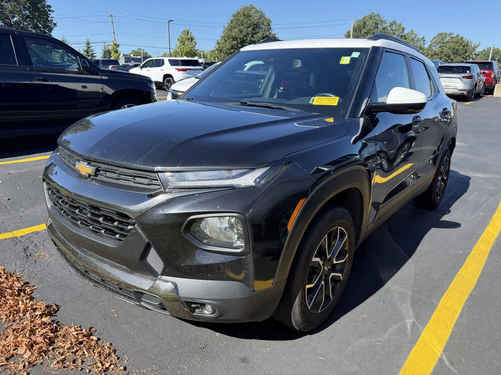 Used 2023 Mosaic Black Metallic Chevrolet ACTIV image 3