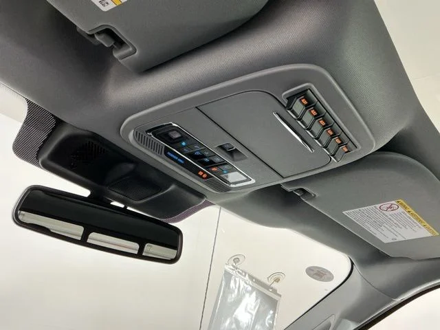 New 2026 Glacier Gray Metallic Tri-Coat Ford Lariat image 26