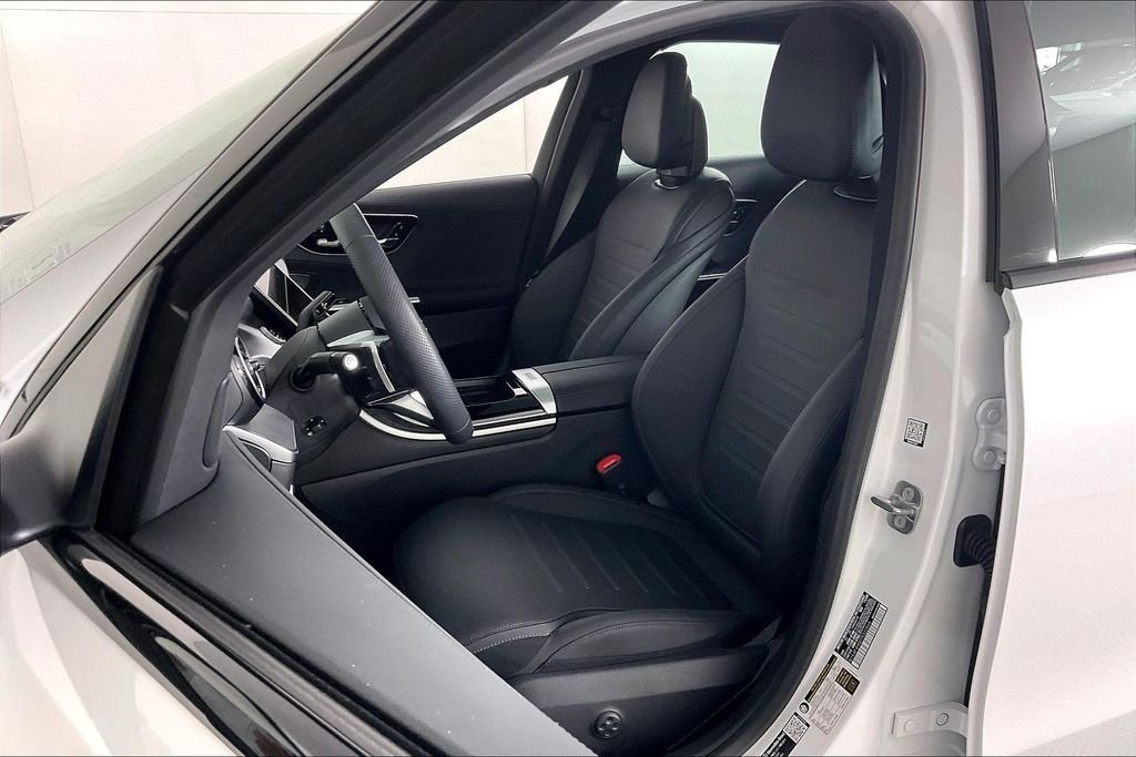 2026 Mercedes-Benz C-Class Sedan C 300 - Photo 17