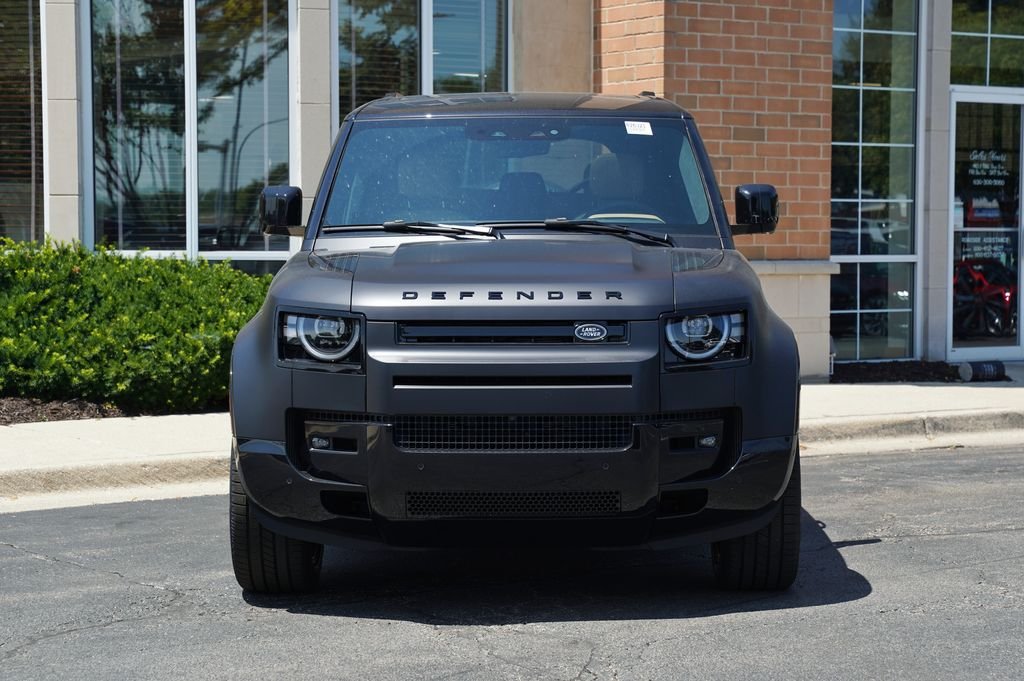 New 2026 Santorini Black Land Rover X image 4
