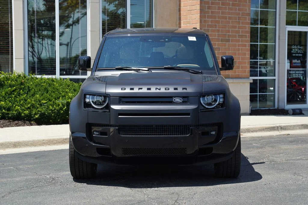 New 2026 Santorini Black Land Rover X image 4