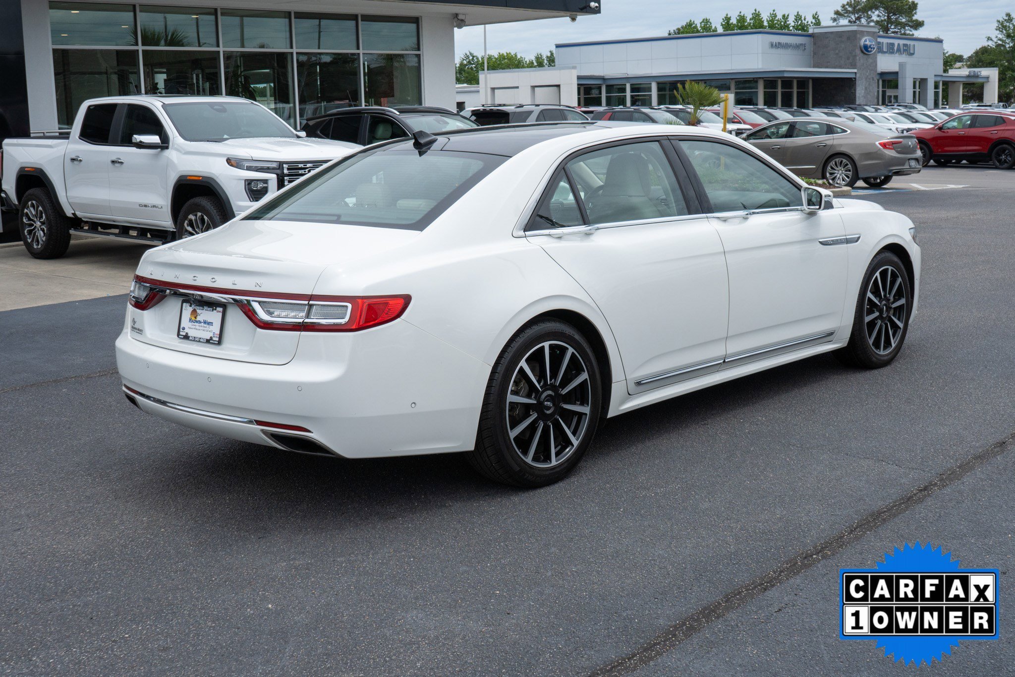 Used 2020 White Lincoln Reserve image 3