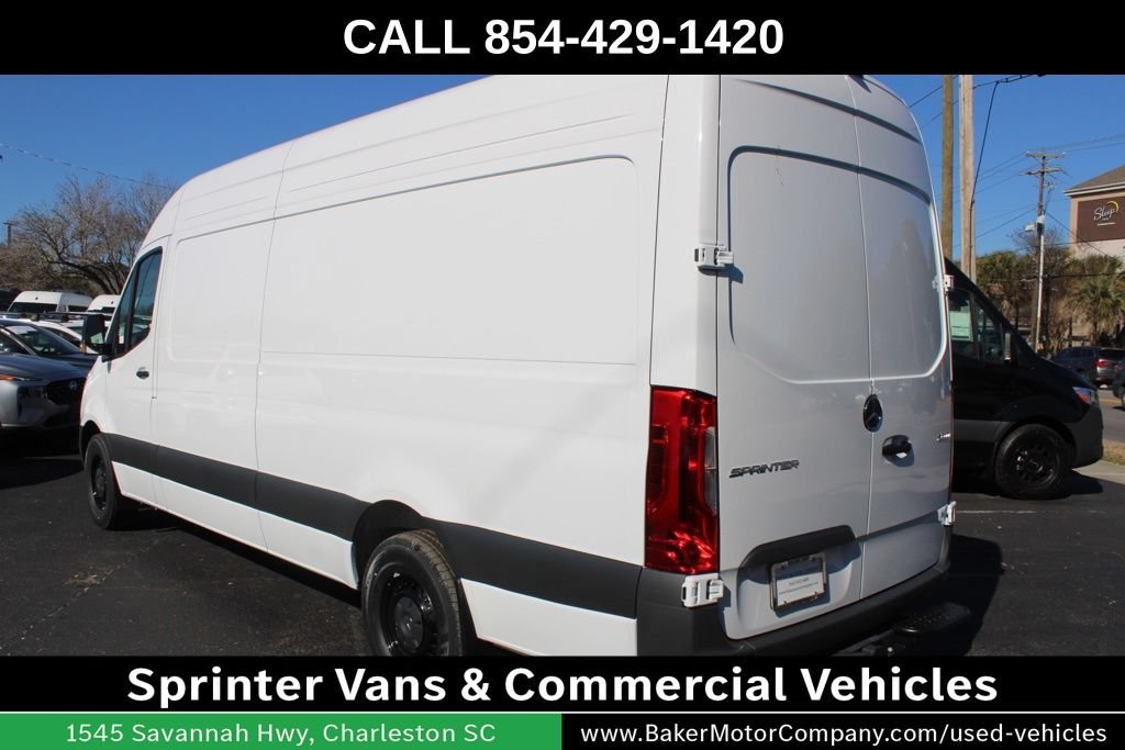 New 2026 Arctic+White Mercedes-Benz Cargo 170 WB image 58