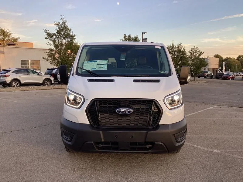 New 2025 White Ford Base image 2