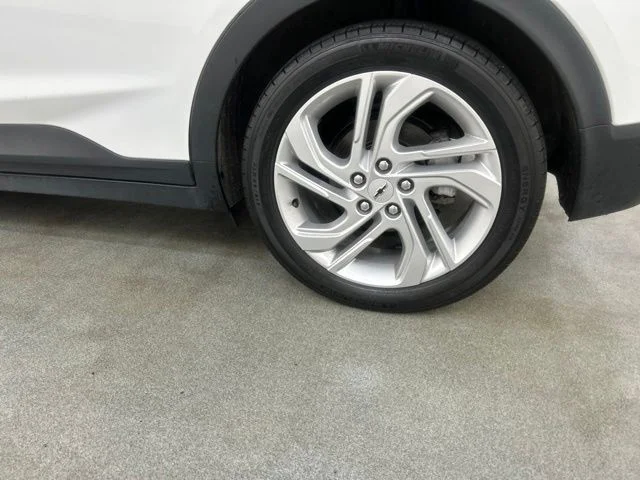 Used 2022 White Chevrolet 1LT image 26