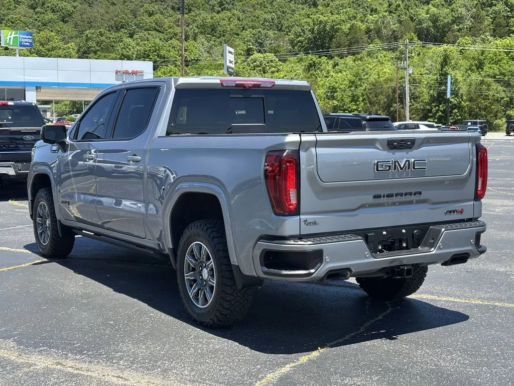 2024 GMC Sierra 1500 AT4 - Photo 9