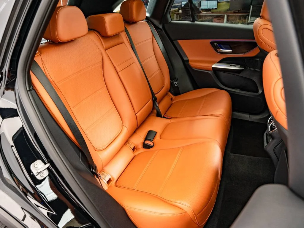New 2026 Black Mercedes-Benz GLC 300 image 45