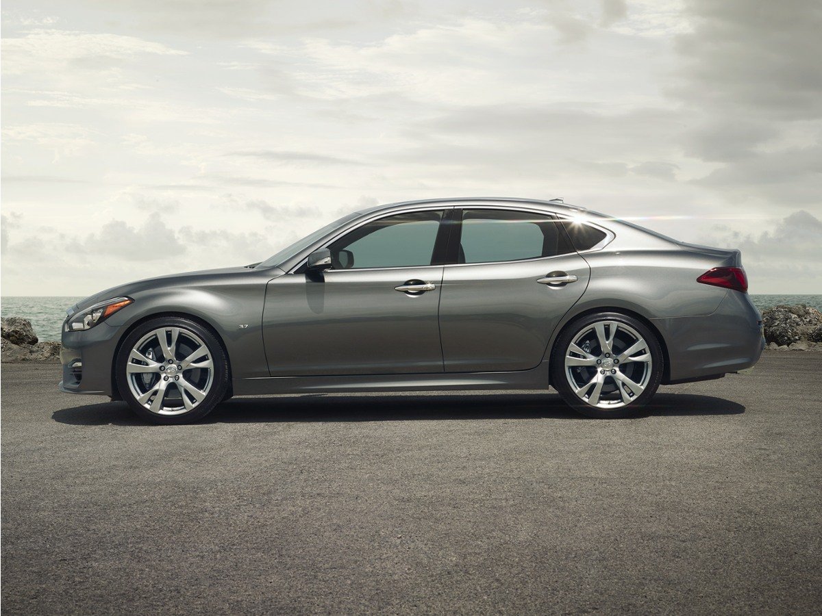 2015 INFINITI Q70 3.7 AWD's photo