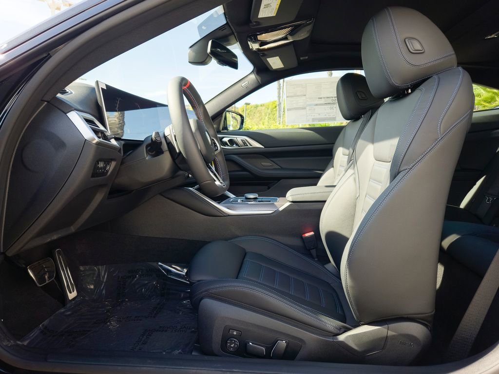 New 2026 Black Sapphire Metallic BMW M440i image 7
