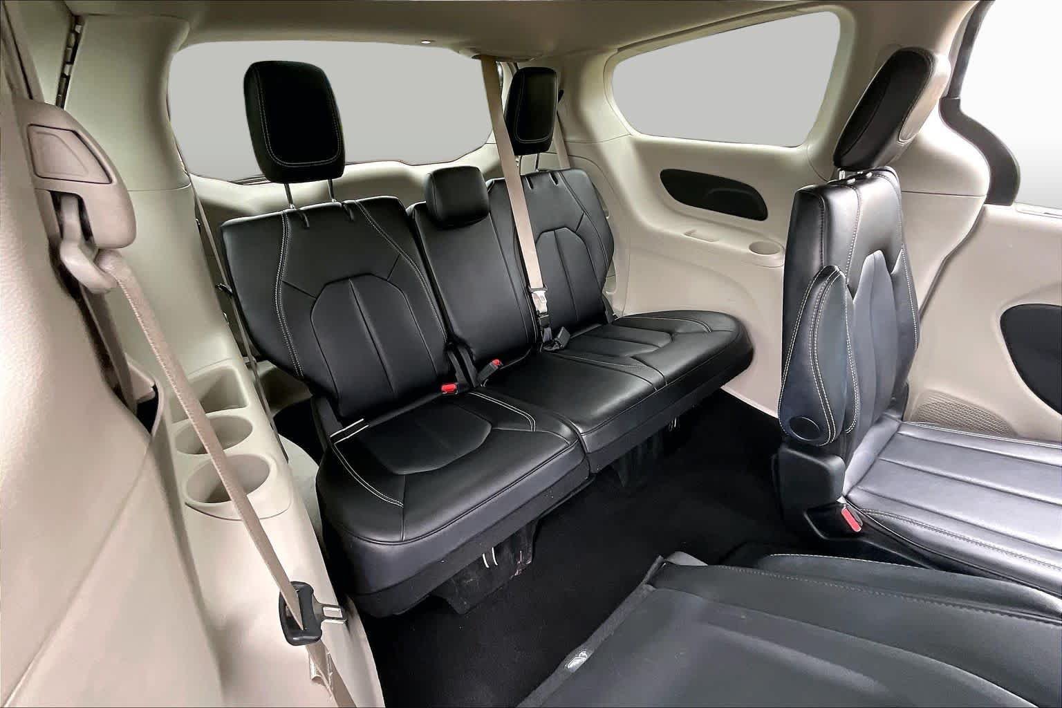 Used 2024 Bright White Clearcoat Chrysler Touring L image 35