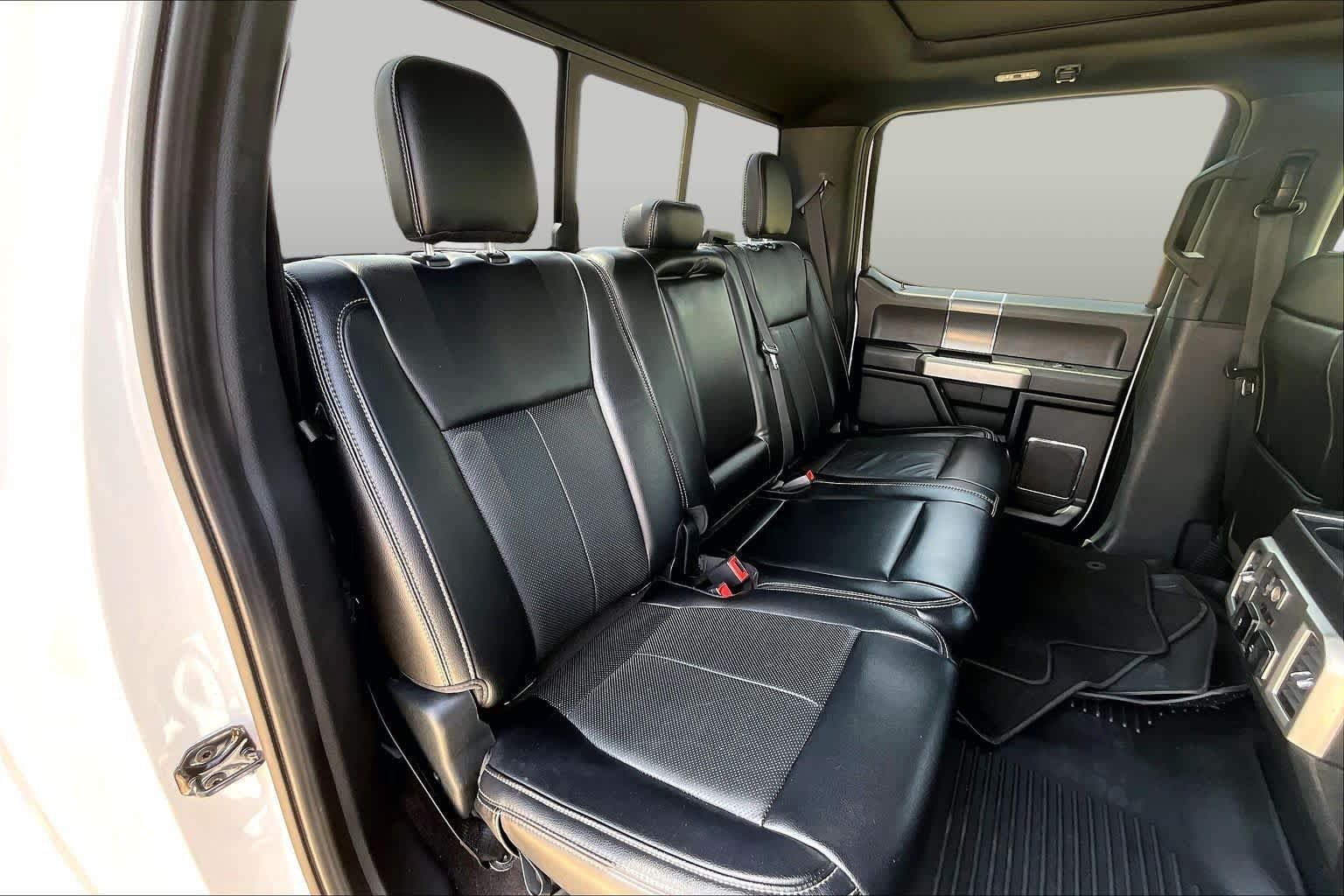 Used 2020 Oxford White Ford LARIAT image 18