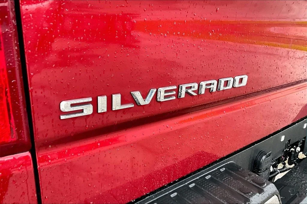 Used 2021 Red Chevrolet LT image 27