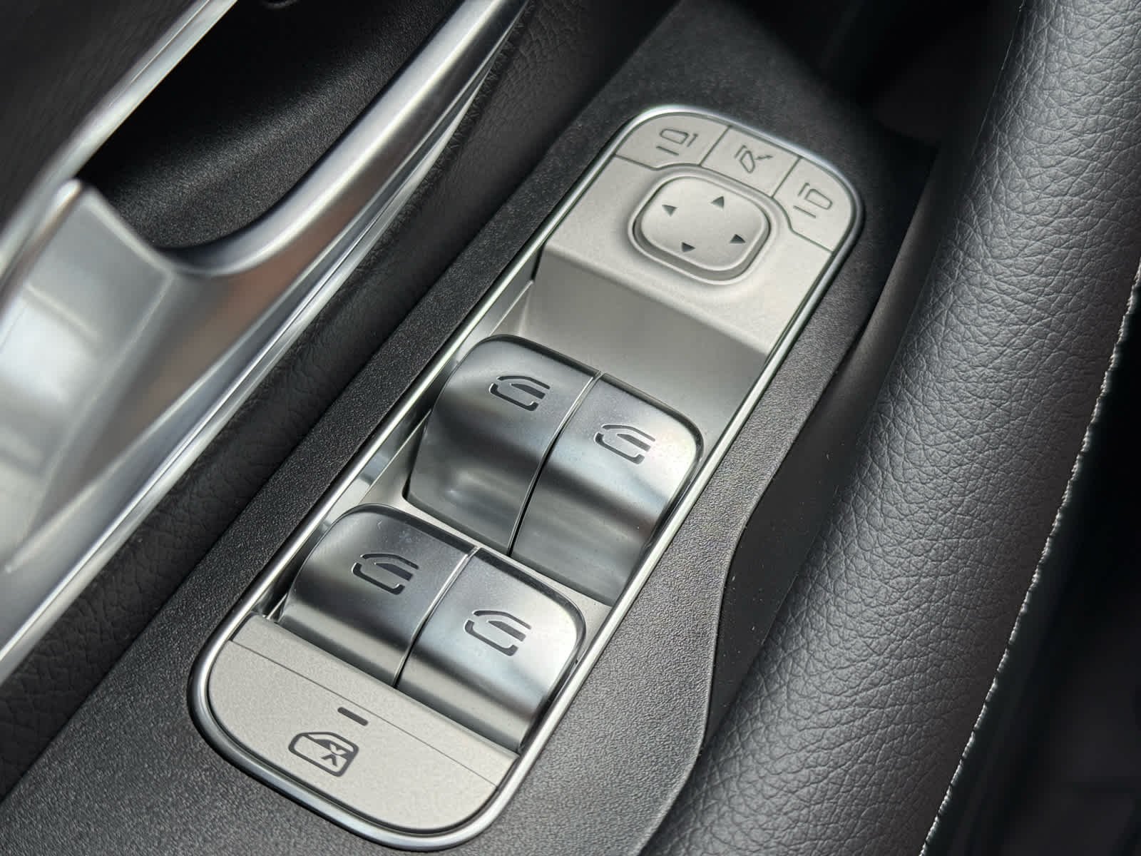 2026 Mercedes-Benz GLE GLE350 - Photo 23