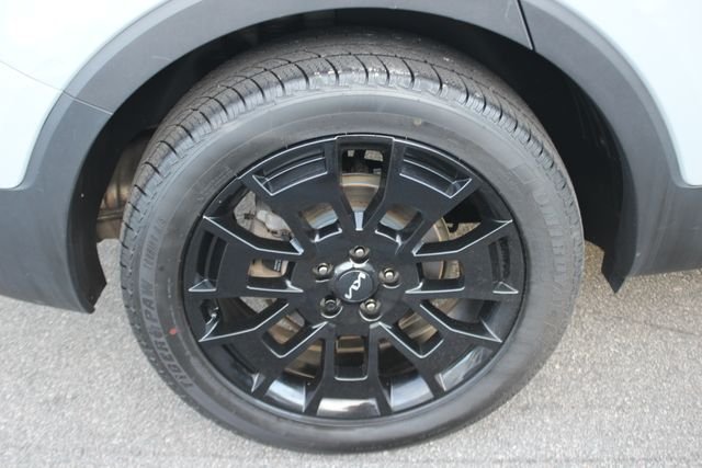 Used 2022 Gray Kia SX image 42