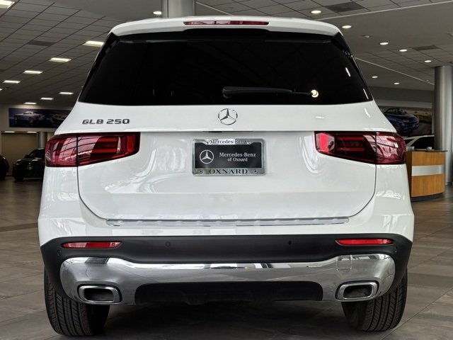 2025 Mercedes Benz GLB 250 photo 4