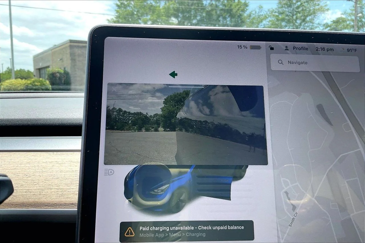 Used 2021  Tesla Standard Range Plus image 30
