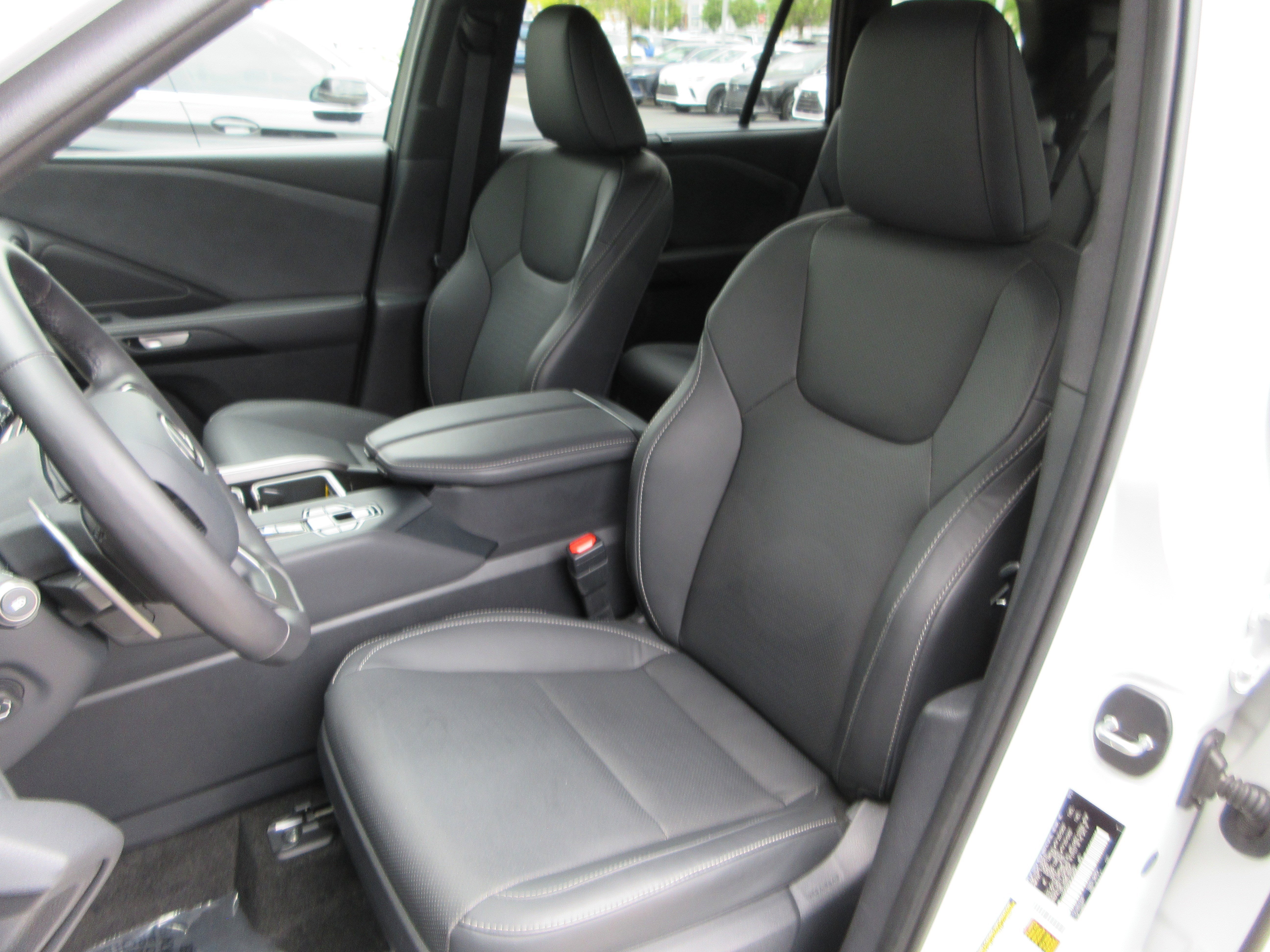 Used 2026 Wind Chill Pearl Lexus 350 Premium image 35