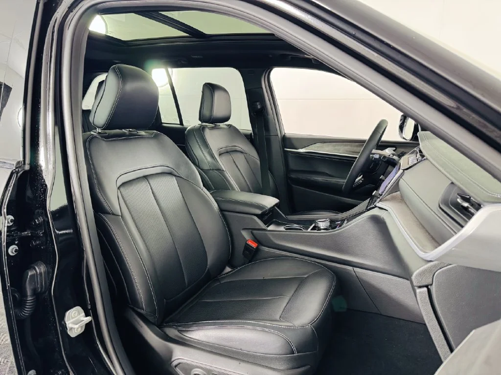 Used 2026 Black Jeep Limited Reserve image 32