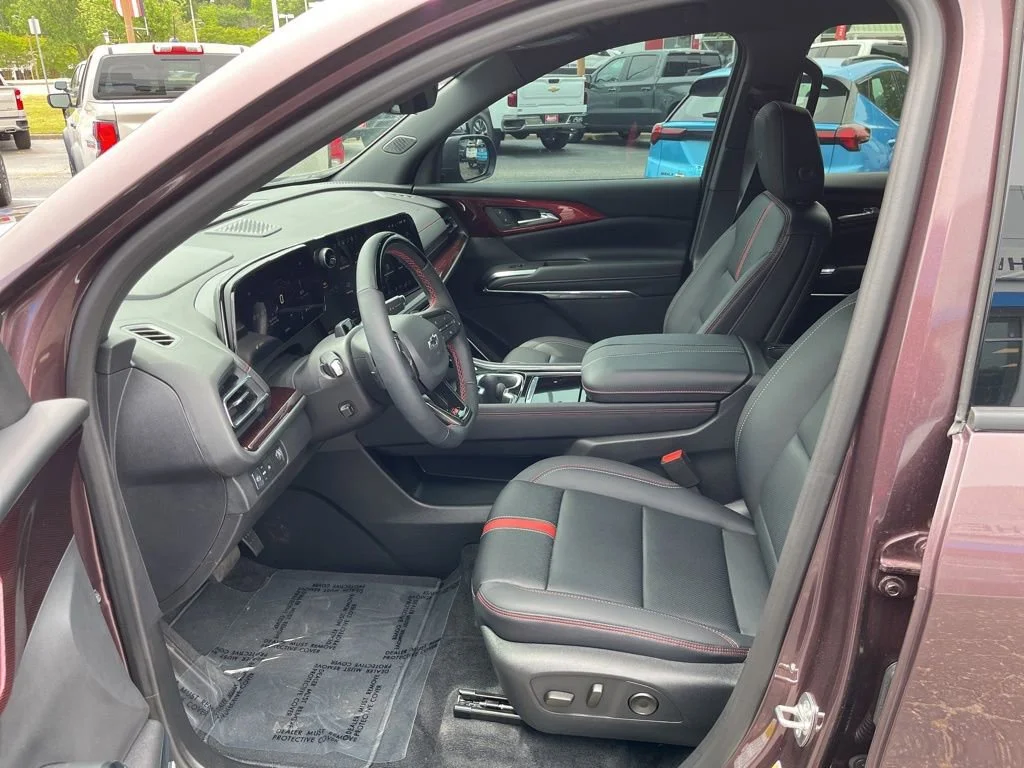 Used 2026 Stardust Metallic Chevrolet RS image 26