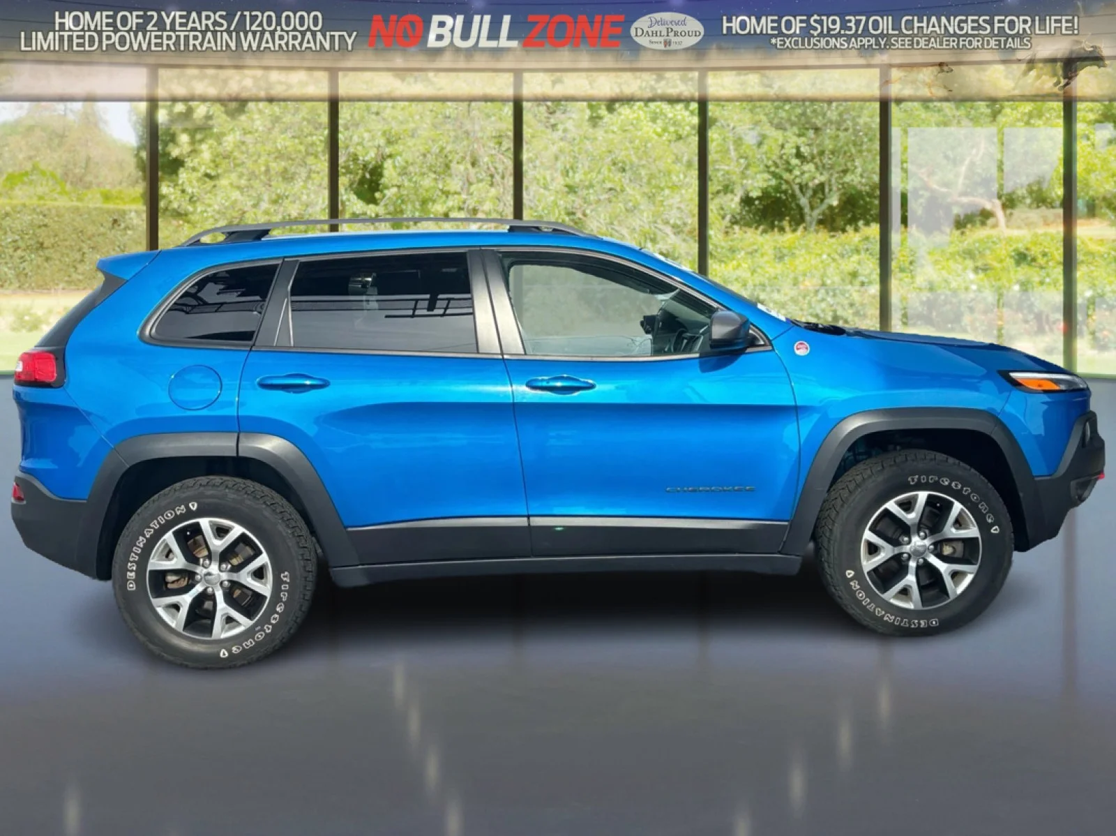 Used 2017 Hydro Blue Jeep Trailhawk L Plus image 6