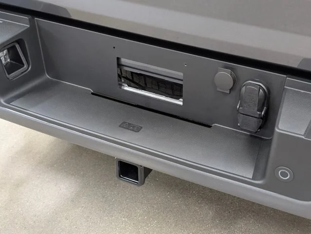 New 2026 Carbonized Gray Metallic Ford XLT image 59