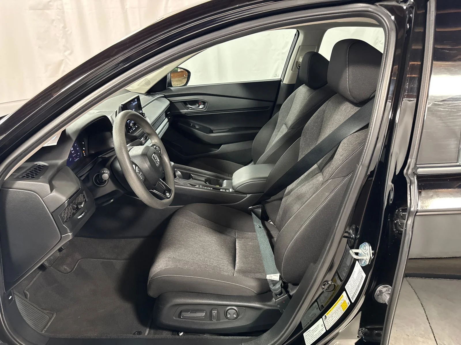 Certified Used 2023 Crystal Black Pearl Honda EX image 3