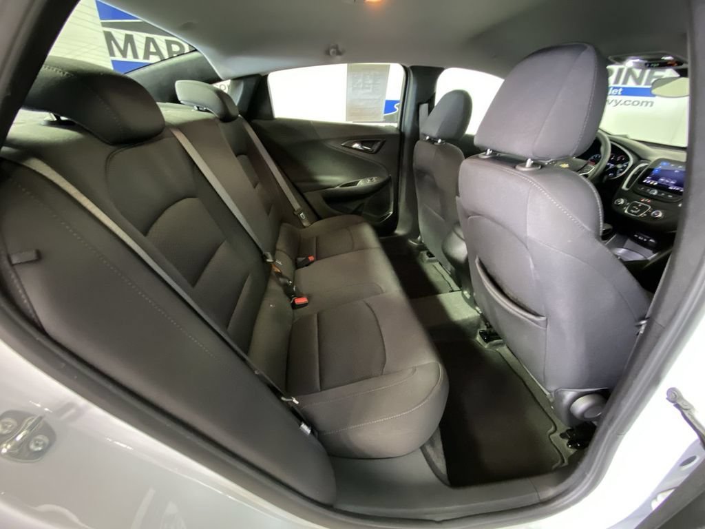 Used 2024 Summit White Chevrolet FL image 31