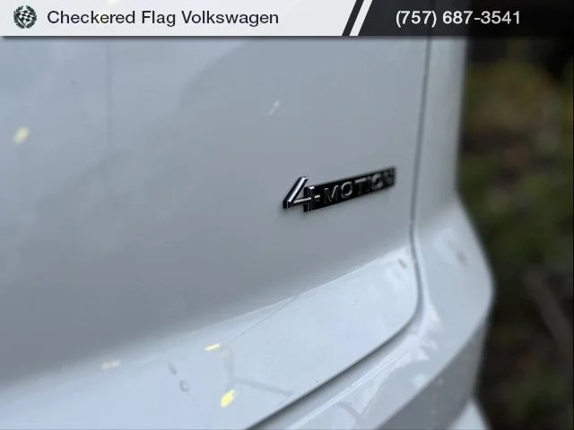 New 2026 White Volkswagen 2.0T SE w/Technology image 10
