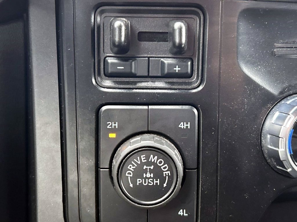 Used 2024 Gray Ford XLT image 26
