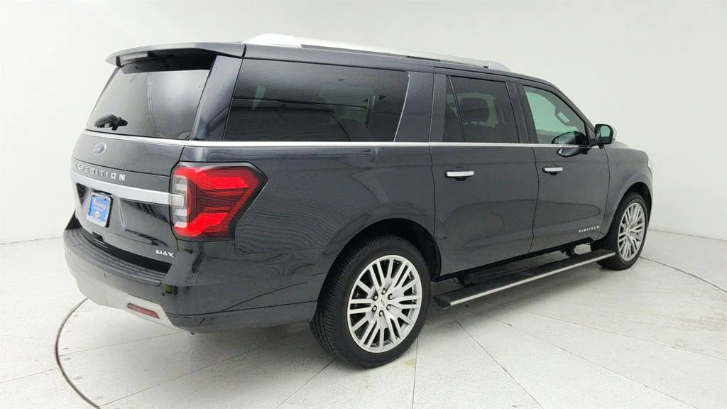 Used 2022 Gray Ford Platinum image 7