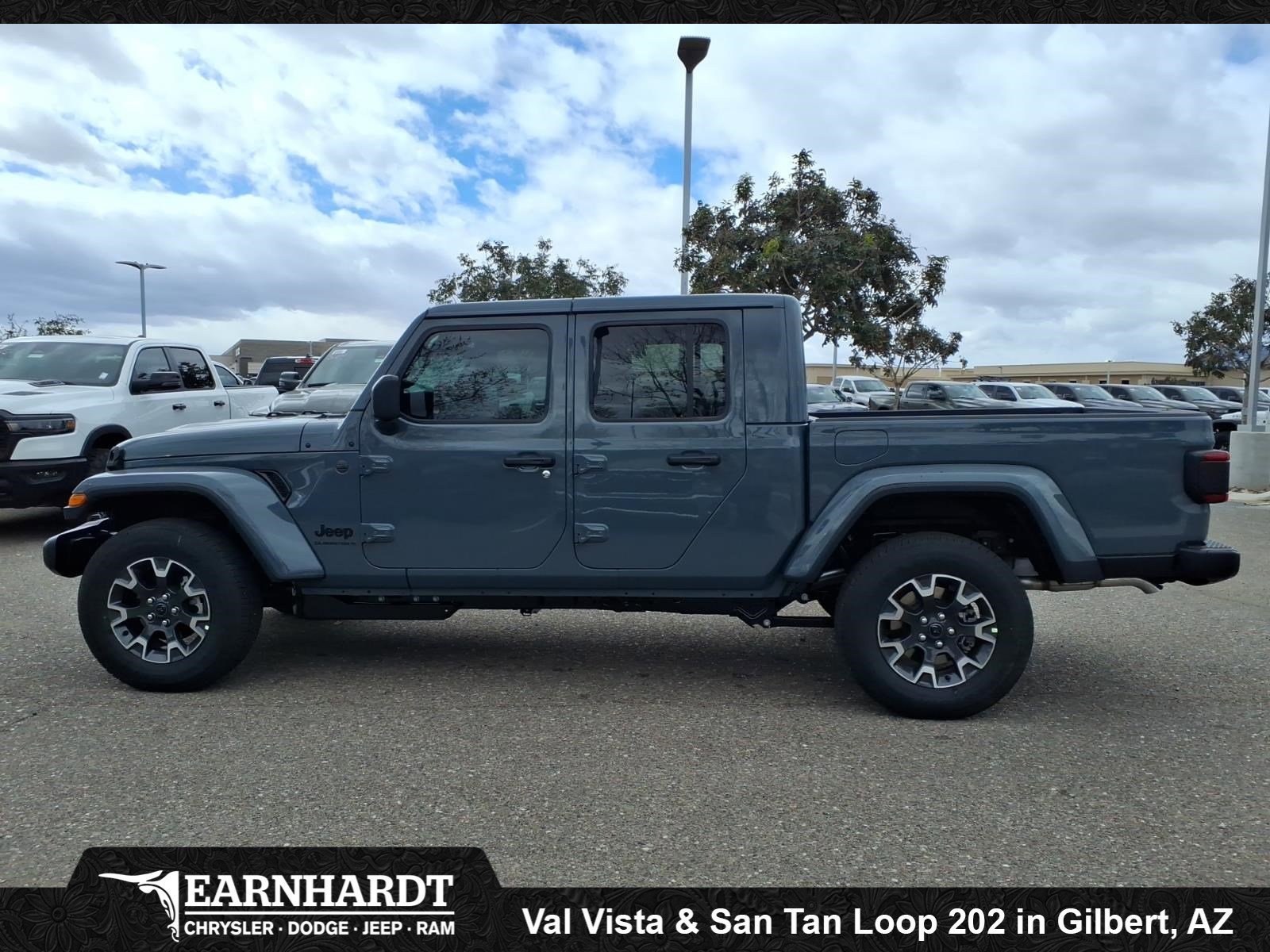 New 2026 Anvil Clear-Coat Exterior Paint Jeep Sahara image 3