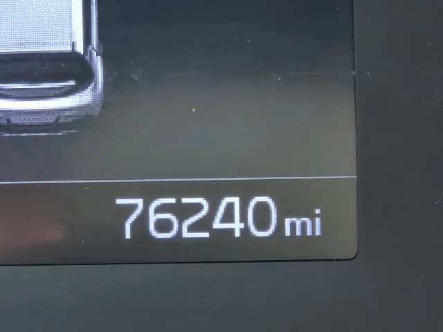Used 2020 White Kia LX image 32
