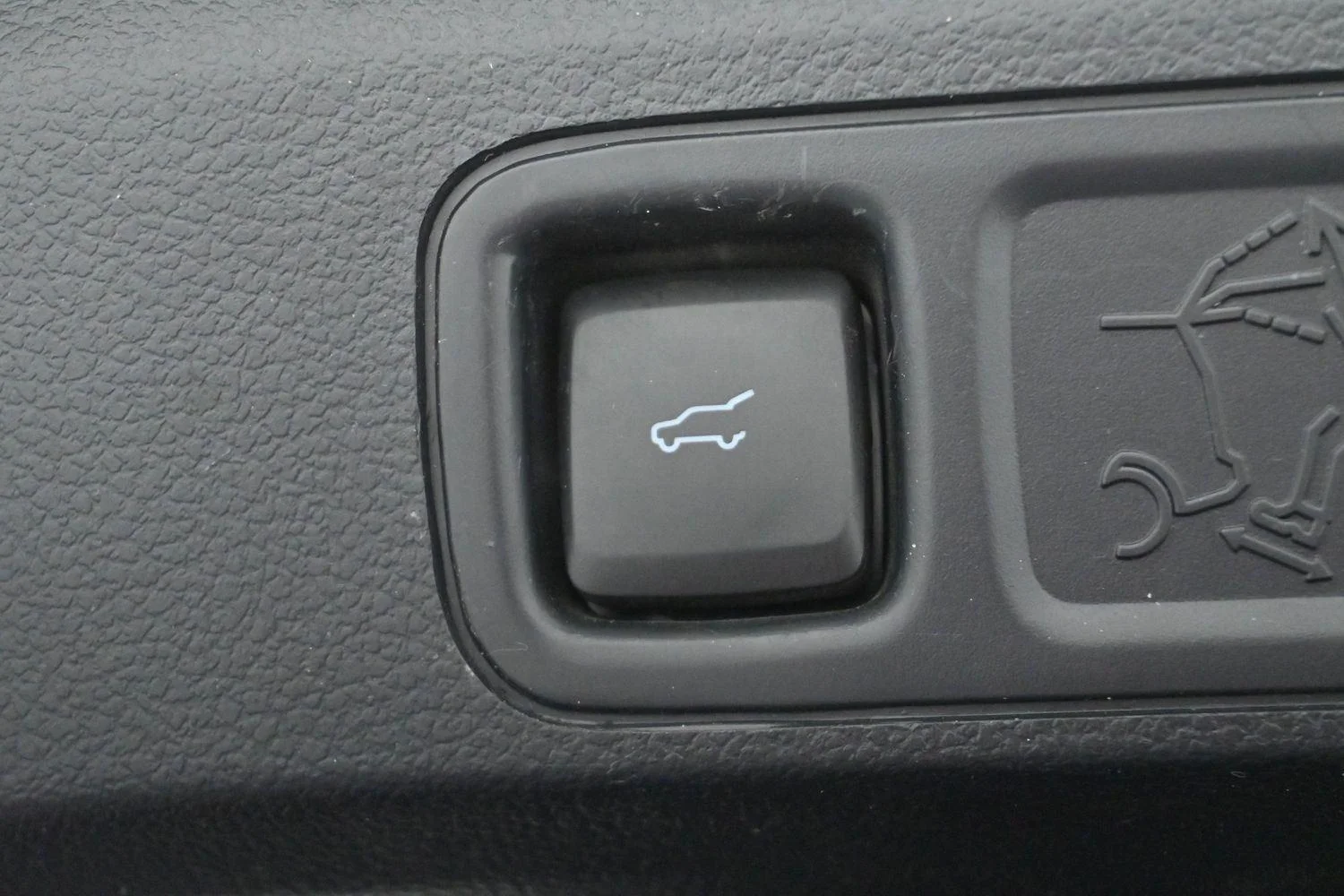 Used 2022 Dark Matter Gray Ford Limited image 10