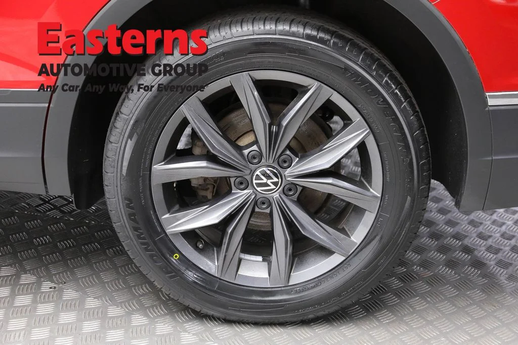 Used 2023 Red Volkswagen 2.0T SE image 8