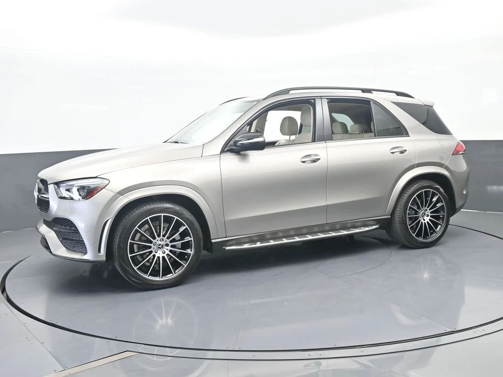Used 2022 Gold Mercedes-Benz GLE 350 image 2