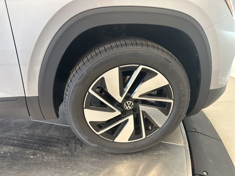 New 2026  Volkswagen 2.0T SE w/Technology image 25