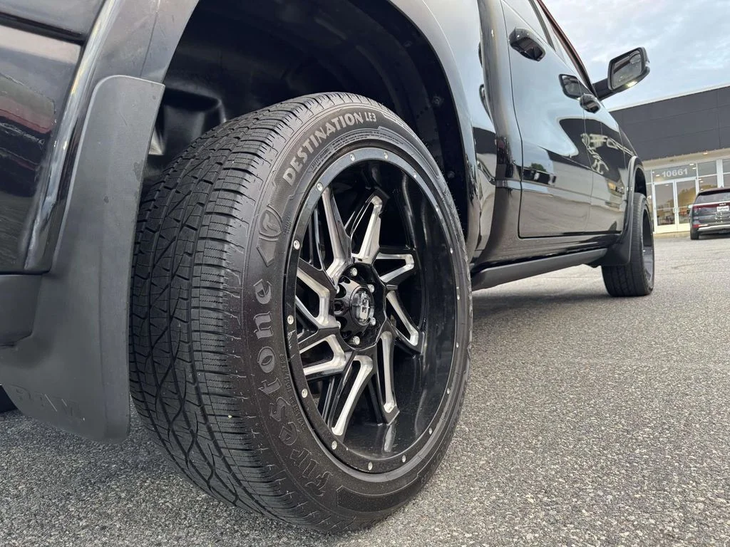 Used 2019 Black Ram Laramie image 15