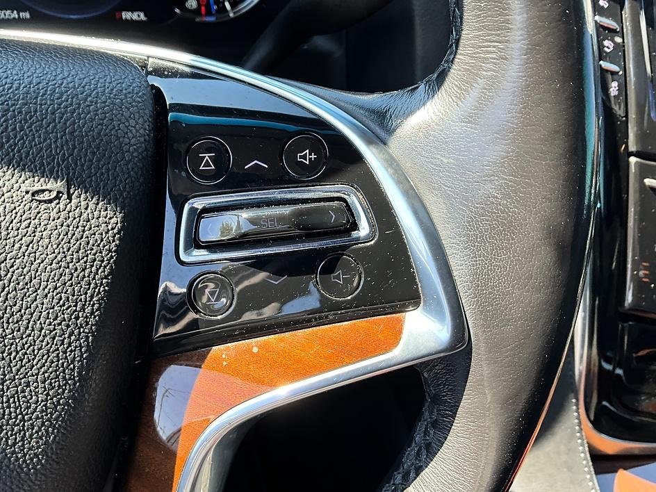 Used 2020 White Cadillac Luxury image 30
