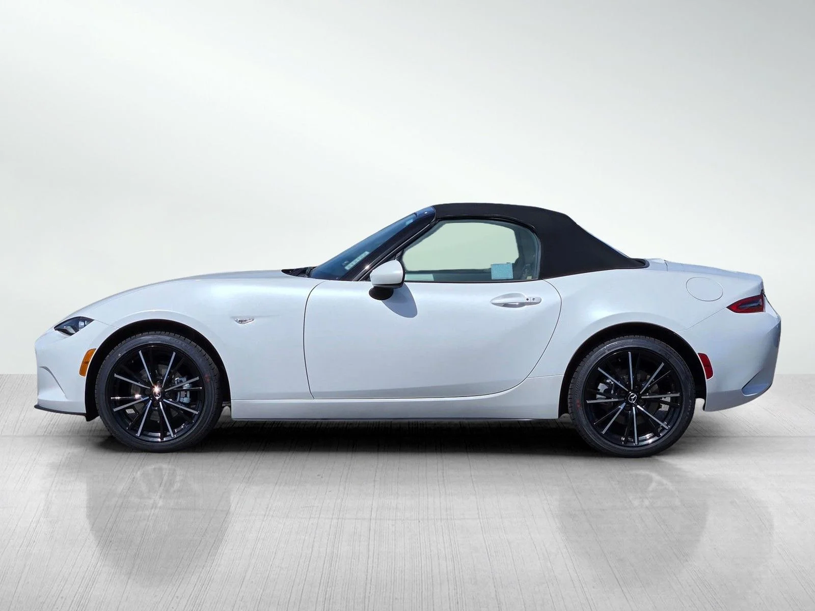New 2026 Snowflake White Pearl Mica Mazda Grand Touring image 7