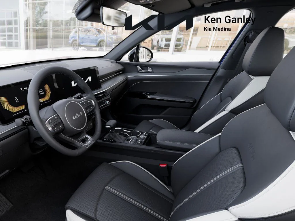 2026 Kia K5 GT-Line - Photo 17
