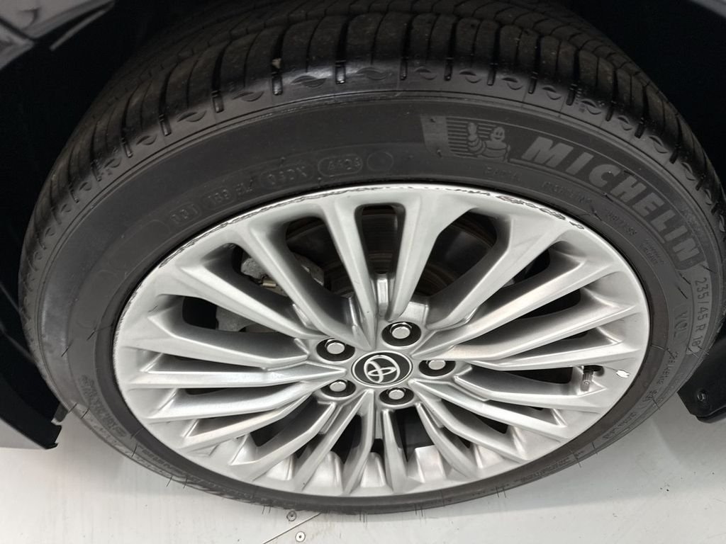 Used 2021 Midnight Black Metallic Toyota Limited image 10