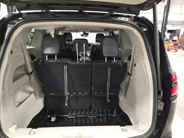 Used 2024 Black Chrysler Touring L image 11
