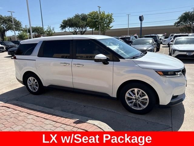 Used 2023 White Kia LX Seat Package image 6