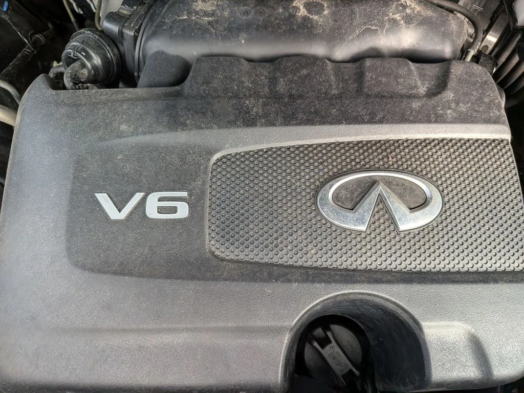 Used 2023 Blue INFINITI LUXE image 10