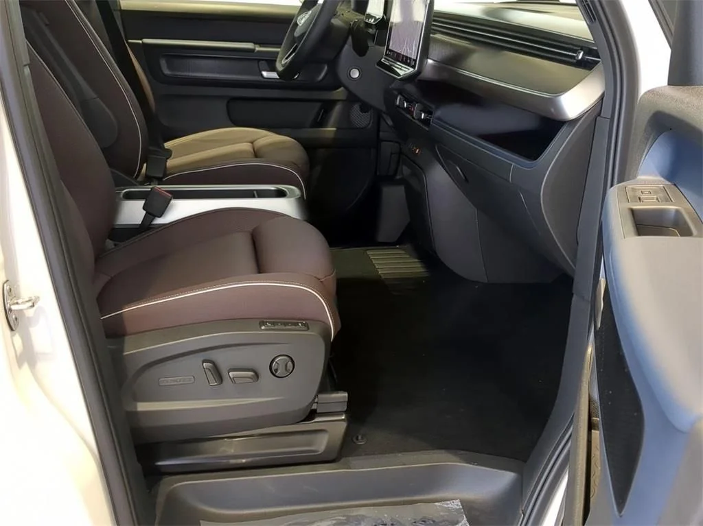 2025 Volkswagen ID. Buzz PRO S - Photo 26