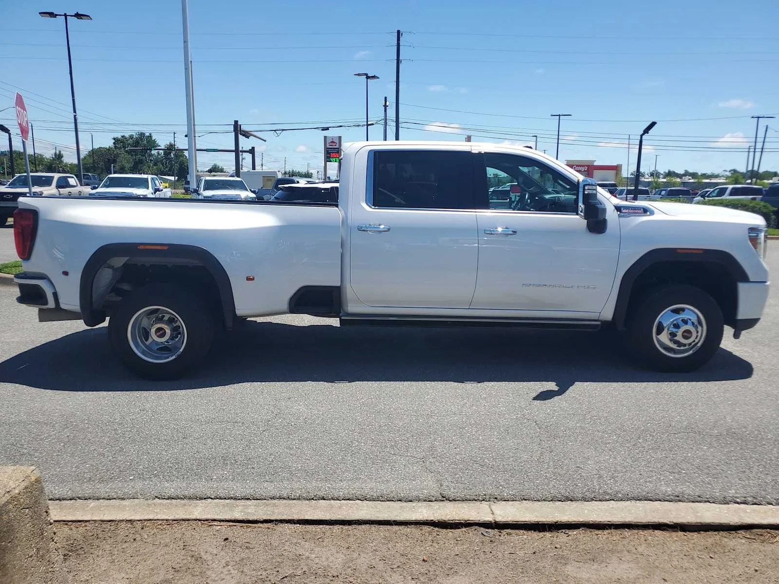 Used 2021 WHITE FROST TRICOAT GMC Denali image 7